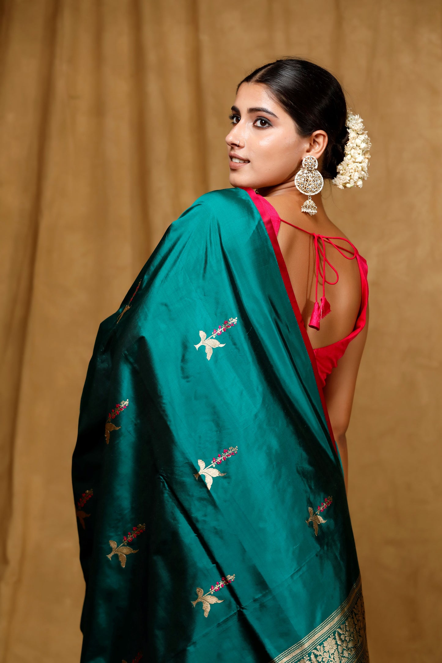 Bottle green Banarasi Handloom saree without border, intricate kadwa motifs