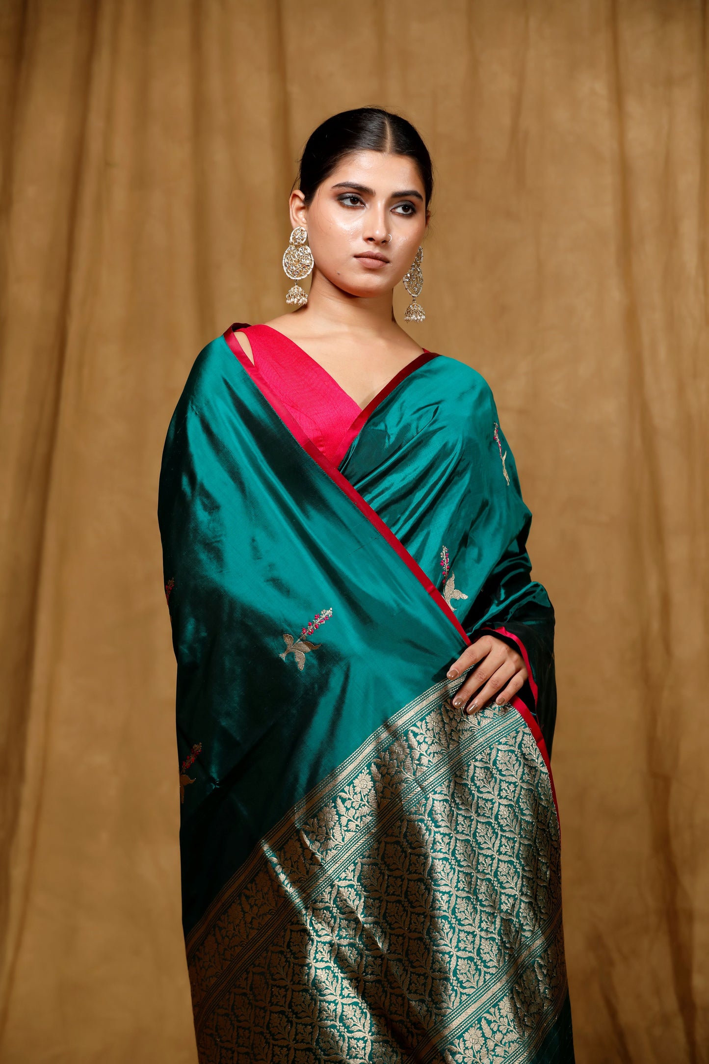 Bottle green Banarasi Handloom saree without border, intricate kadwa motifs