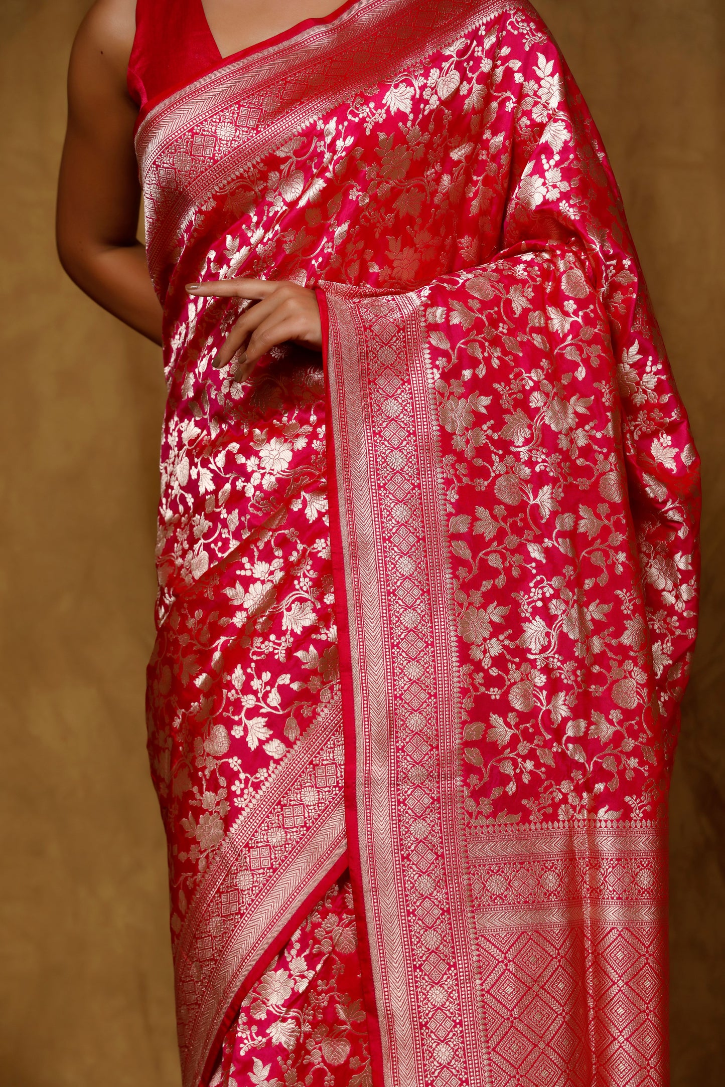 Rani color Banaras Handloomi saree with intricate jangla patterns
